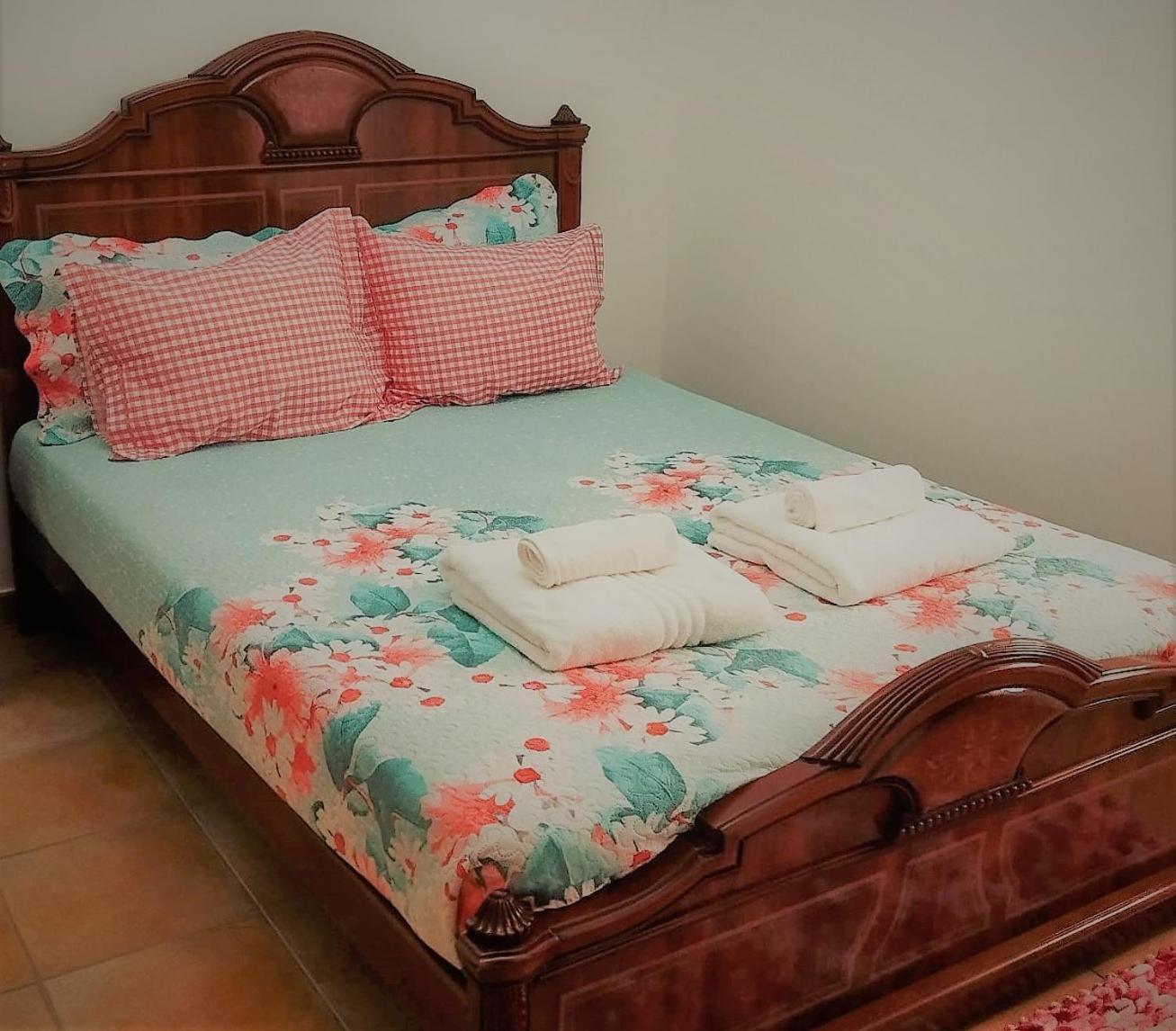 Julia House Holidays נאזרה מראה חיצוני תמונה